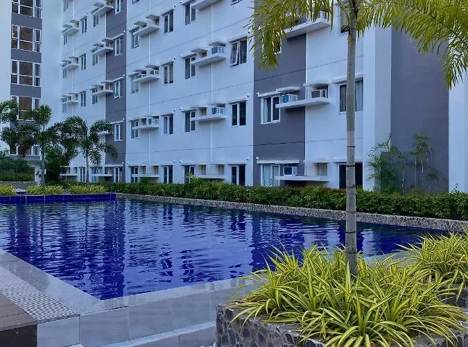 • Wifi Up To 100mbps • Pool • Netflix&chill