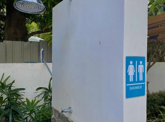 • Wifi Up To 100mbps • Pool • Netflix&chill Aparthotel